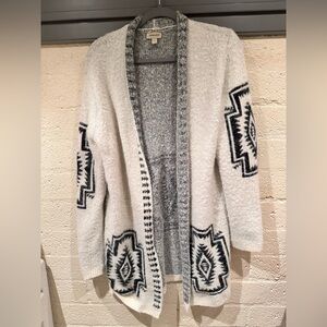 Venario Cozy White Patterned Women's Cardigan Sweater